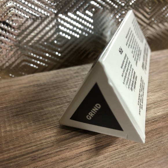 NIB! MILK MAKEUP KUSH FIBER BROW GEL, GRIND - Picture 4 of 9